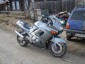 1996 Kawasaki ZZ-R400