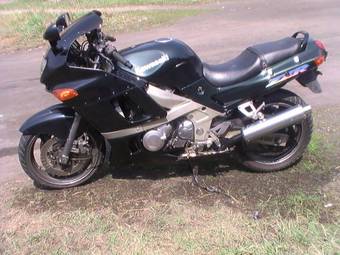 1996 Kawasaki ZZ-R400 Photos