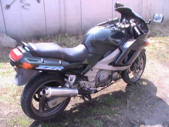 1996 Kawasaki ZZ-R400 Images