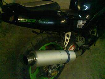 1997 Kawasaki ZZ-R400 Pictures