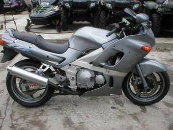 1998 Kawasaki ZZ-R400 Images