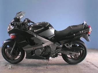 1998 Kawasaki ZZ-R400 Pictures