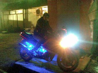 2000 Kawasaki ZZ-R400 Pictures