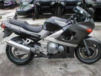 2001 Kawasaki ZZ-R400 Images