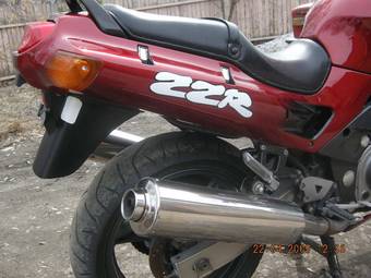 2001 Kawasaki ZZ-R400 Pictures