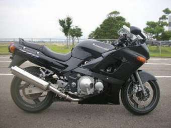 2002 Kawasaki ZZ-R400 Images