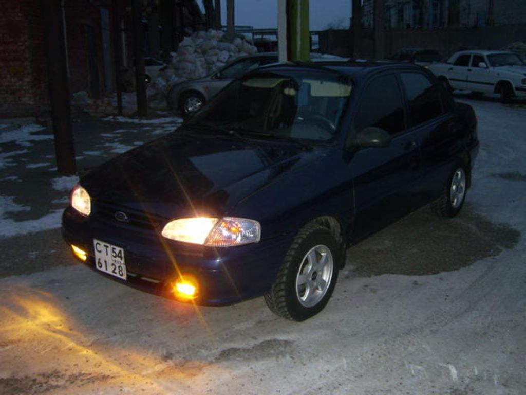 1998 Kia Avella