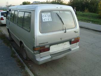 1989 Kia Besta Photos