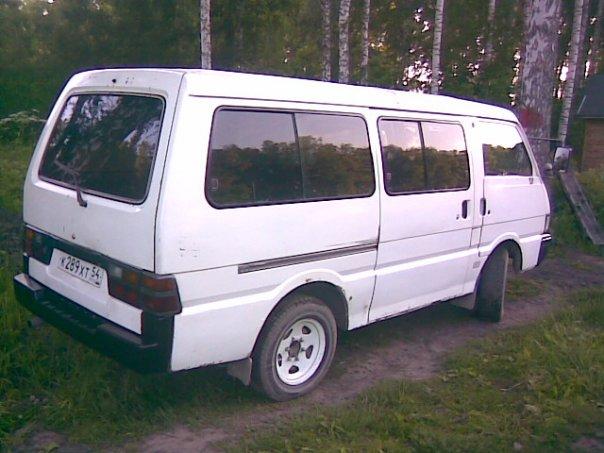 1990 KIA Besta specs, Engine size 2.2, Fuel type Diesel