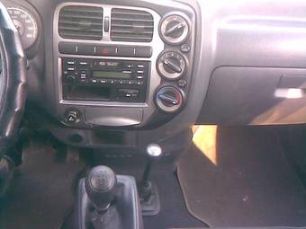 2004 Kia Bongo Pictures