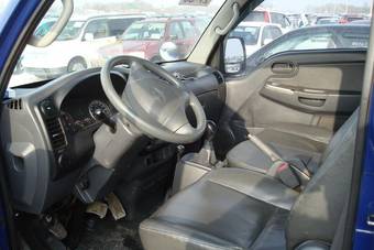 2004 Kia Bongo Photos