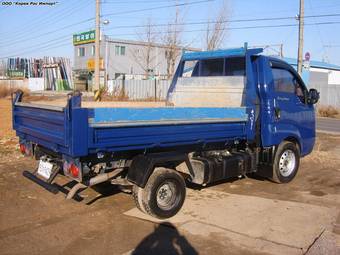 2004 Kia Bongo Pictures