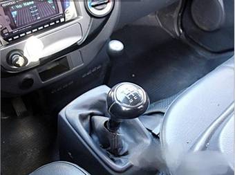 2004 Kia Bongo Photos