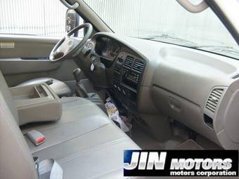 2004 Kia Bongo Pictures