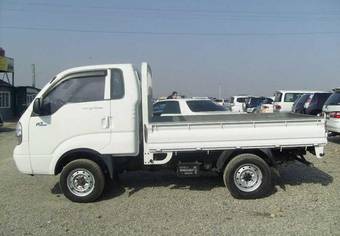 2004 Kia Bongo Pictures