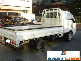 2005 Kia Bongo Pictures