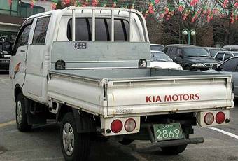 2005 Kia Bongo Pictures