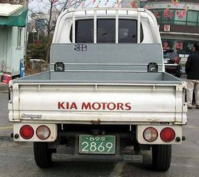 2005 Kia Bongo Pictures