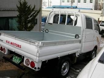 2005 Kia Bongo Photos