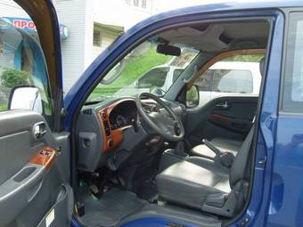 2005 Kia Bongo Pictures
