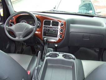 2005 Kia Bongo Pictures