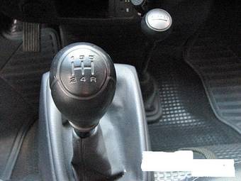2005 Kia Bongo Images