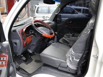 2010 Kia Bongo Photos