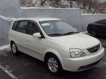 2002 Kia Carens Photos
