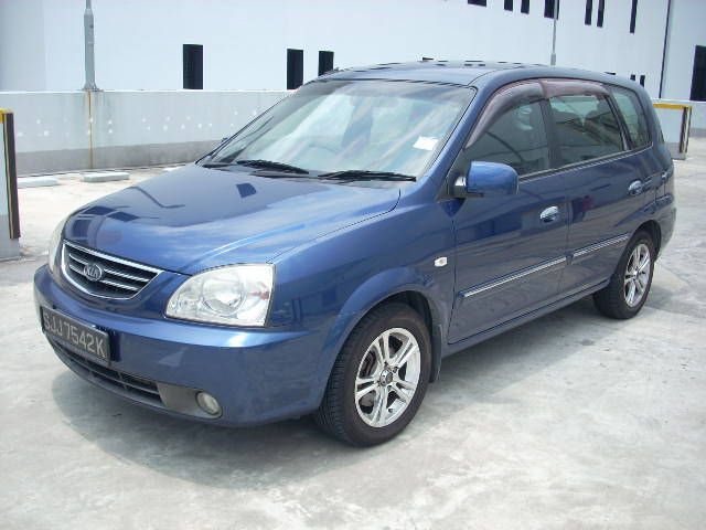 2004 Kia Carens