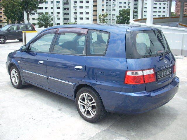 2004 Kia Carens