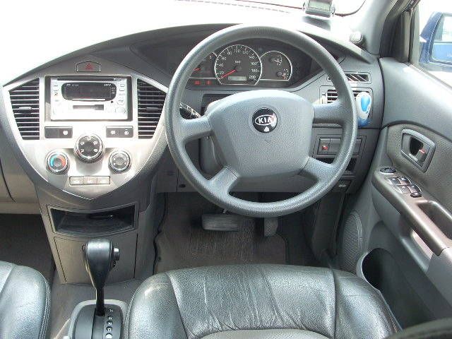 2004 Kia Carens