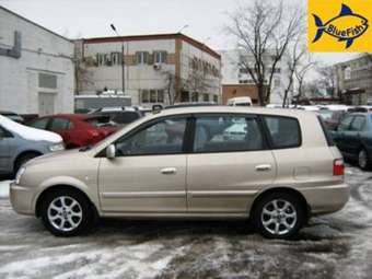 2004 Kia Carens Pictures