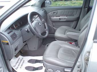 2004 Kia Carens Photos