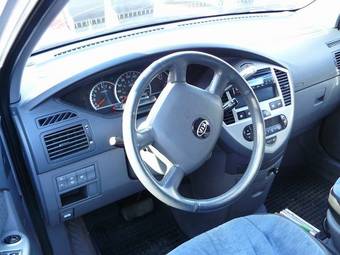 2006 Kia Carens Pictures