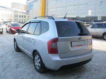 2009 Kia Carens Photos