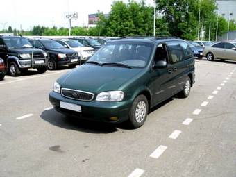 1998 Kia Carnival Photos