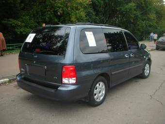 2002 Kia Carnival Photos