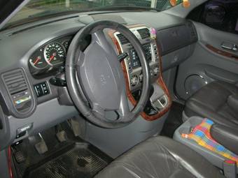 2002 Kia Carnival Photos