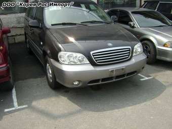 2003 Kia Carnival Photos