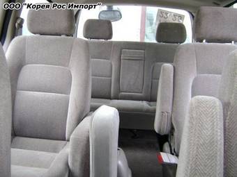 2003 Kia Carnival Pics