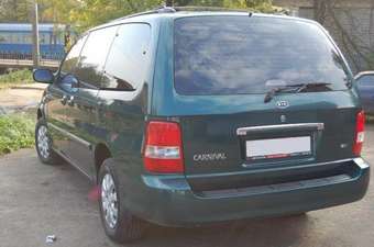 2004 Kia Carnival Images