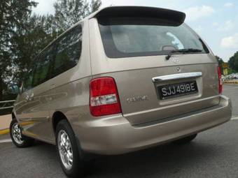 2004 Kia Carnival Photos