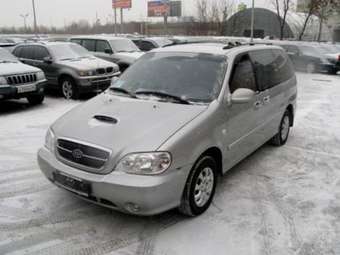 2005 Kia Carnival Photos