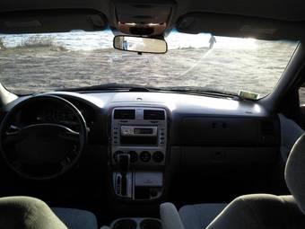 2005 Kia Carnival Photos