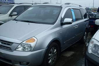 2010 Kia Carnival Photos