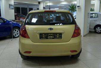 2010 Kia Ceed Photos
