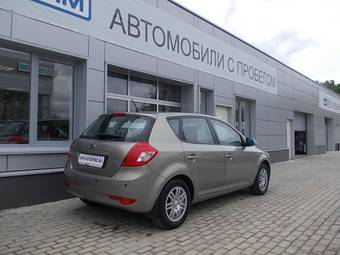2010 Kia Ceed Photos