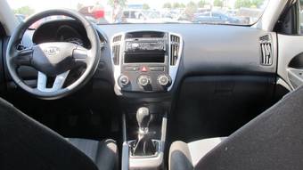 2010 Kia Ceed Wallpapers