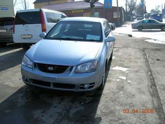 2004 Kia Cerato Pics