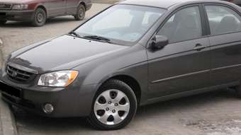 2004 Kia Cerato Photos